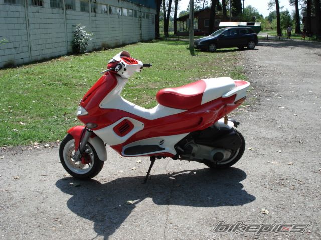 Bike Photo 999653