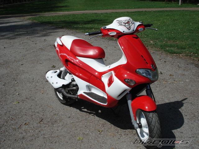 Bike Photo 999661