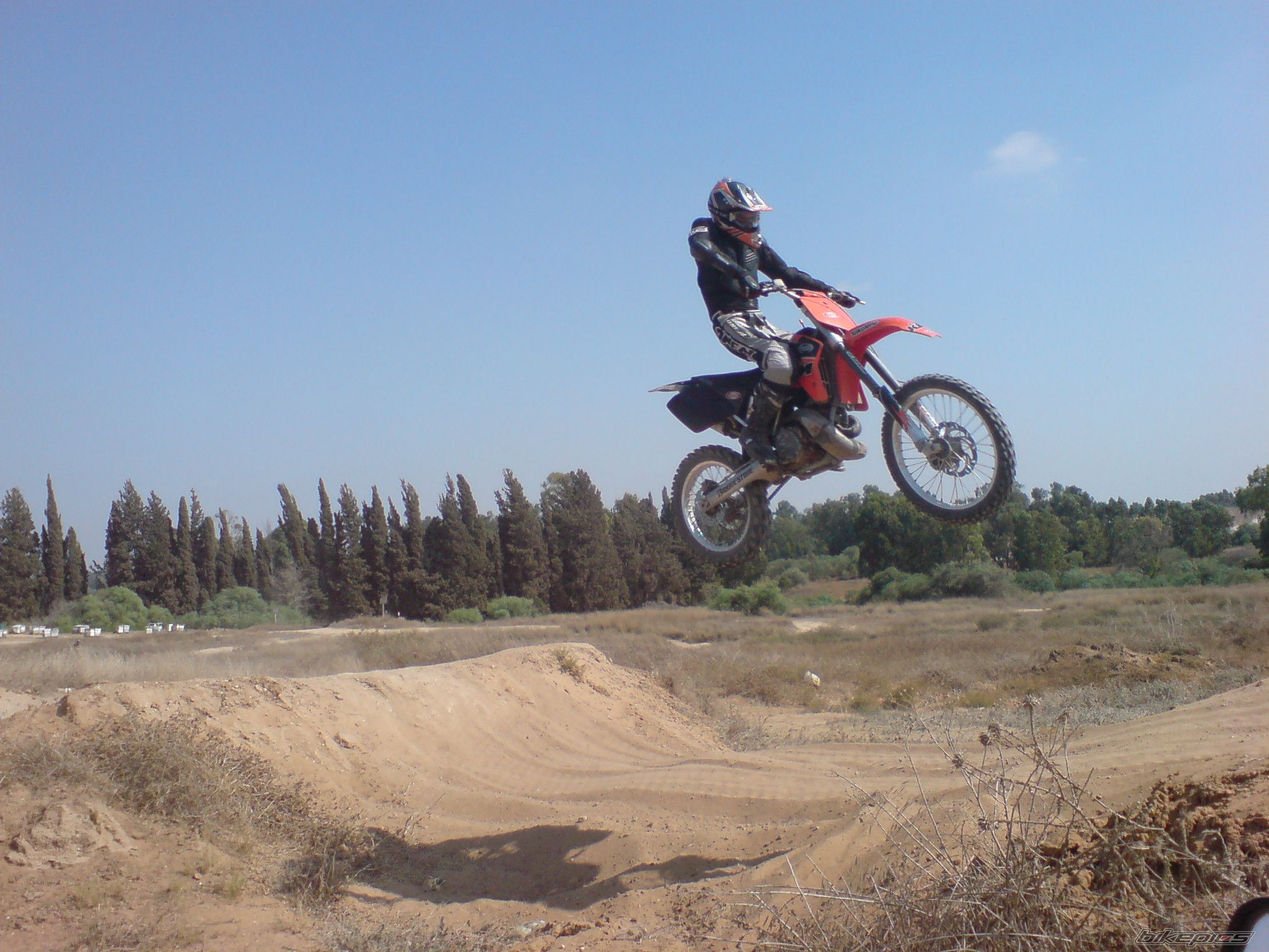 Bike Photo 999824