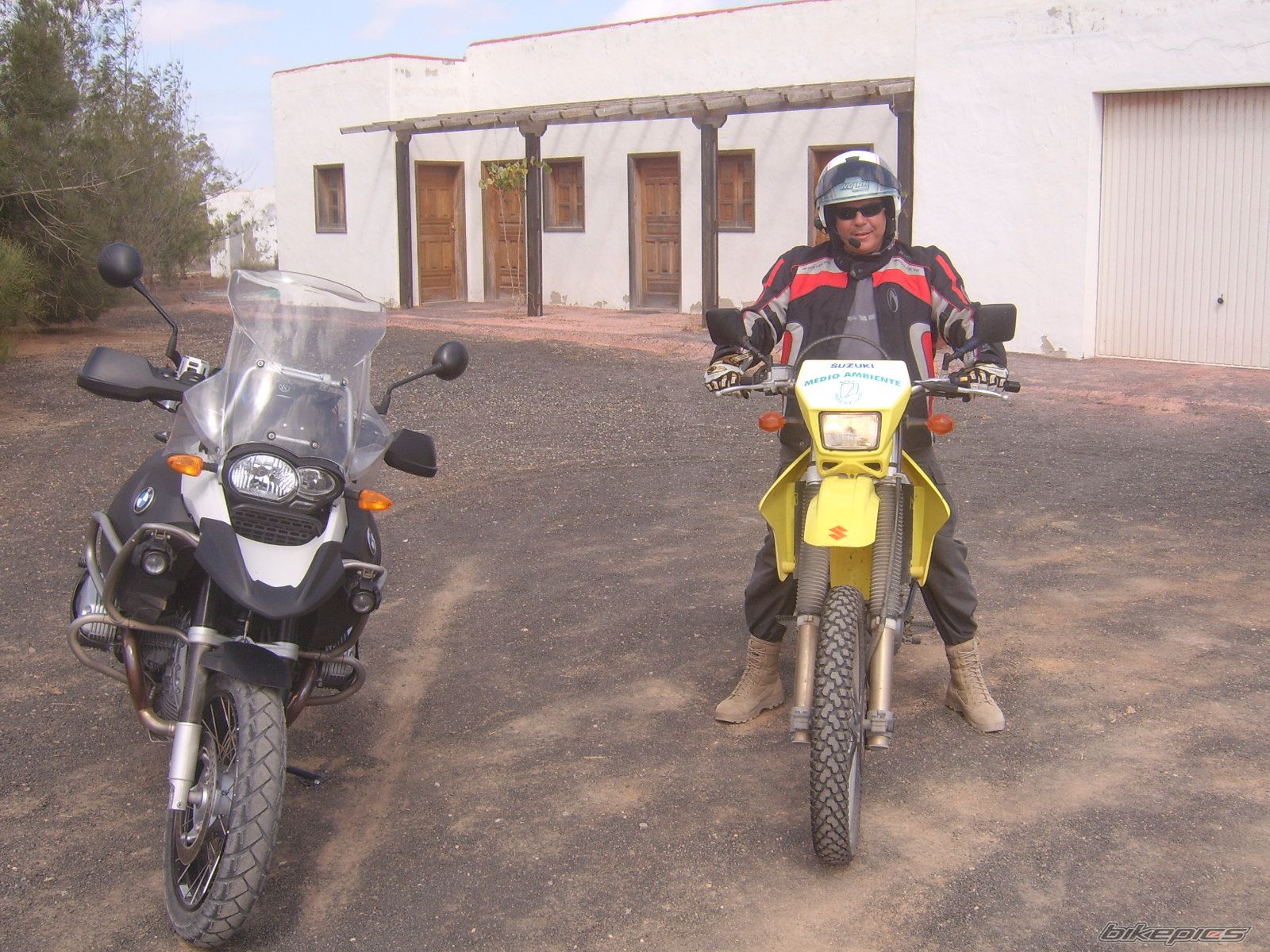 Bike Photo 999903