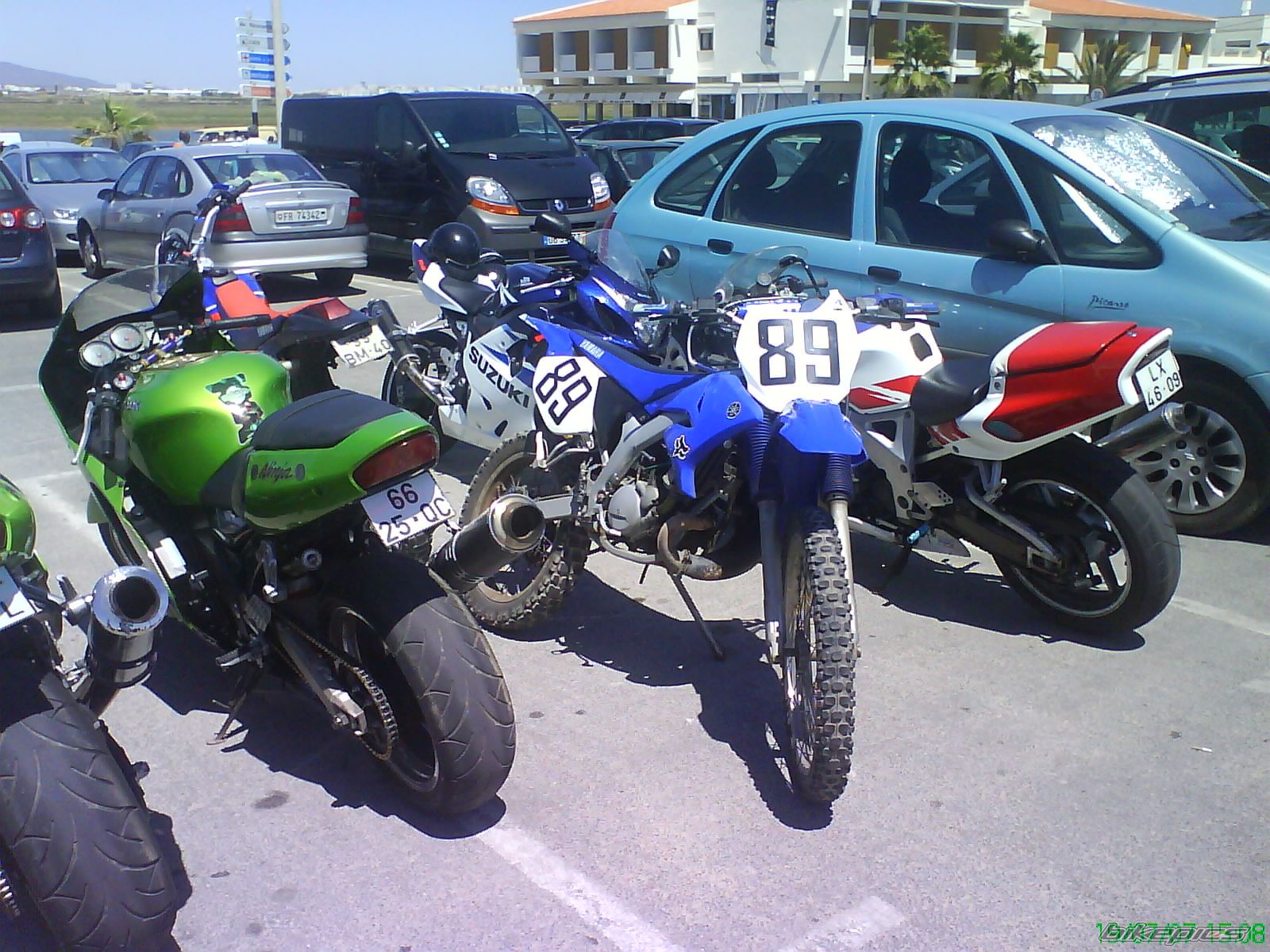 Photo 999940